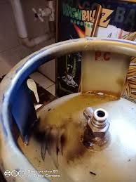 Iya, regulator gas di kepala selang gas tidak terlalu bagus kualitasnya. Bila Bila Masa Akan Meletup Tak Perasan Paip Gas Bocor Api Dah Sambar Tong Gas Ini Anda Perlu Buat