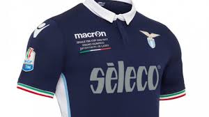 Fußballtrikot trikot camiseta maillot sport lazio rom mancini 10 90's größe xl. Lazio Rom Prasentiert Trikot Fur Cup Finale