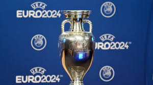 In der düsseldorfer arena soll auch das eröffnungsspiel vor rund 50.000. Fussball Europameisterschaft 2024 Live Bei Ard Und Zdf Fussball Sportschau De