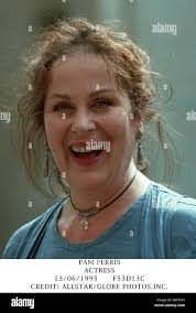 Pam ferris immagini e fotografie stock ad alta risoluzione