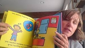 The Family Book: Parr, Todd: 9780316070409: Amazon.com: Books