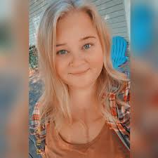 Who are photographers in the Carol Stream area?