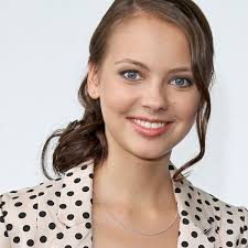 Alles was zählt: Ex-"Unter uns"-Star Barbara Prakopenka steigt in die Serie  ein!