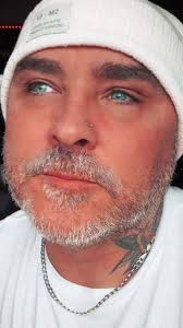 With this ring, I give you my heart.🙂 💜