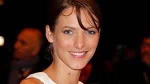 Maybe you would like to learn more about one of these? Elodie Varlet Plus Belle La Vie A Ete Hospitalisee Durant Sa Grossesse Voici