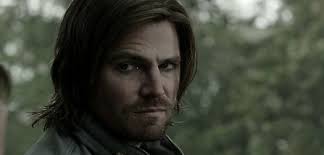 Quale look di Oliver Queen pensi sia il migliore? (dalla S1 alla S9 di  Flash) : r/arrow