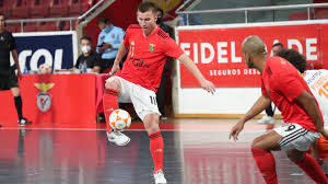 As expecativas não devem ser exageradas, é prematuro», acrescentou yuran, que indicou aquilo com o qual o treinador português tem de se preocupar para o imediato. Benfica Futsal Jogo Belenenses Liga Placard Sl Benfica