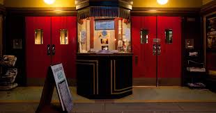 2017 Movie Ticket Sales Hit A 25 Year Low The Final Box Office Tally For 2017 Reveals That The Box Office Suffe Hollywood Theater Ticket Booth Haunted Movie