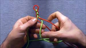 Projects for the paracord braiding and prepping you. How To Tie A Four Strand Round Braid Paracord Survival Bracelet Video Dailymotion