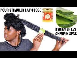 Si Vous Etes A La Recherche D Une Influenceuse Qui Vous Ressemble Nul Besoin D Aller Plus Loi Hydrater Les Cheveux Cheveux Secs Traitements Capillaires Maison
