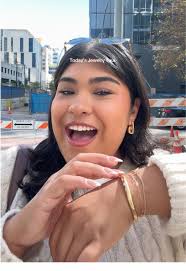 Loving this Gold Cuff✨🫶🏽🙂‍↕️ @Mejuri Earings: Stevie Hoops Braclet: Dome  Cuff Bracelet #mymejuri #mejuripartner #mejurifinecrew