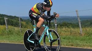 After a strong sprint, wout van aert has won the final stage of the tour de fran. Van Aert Mag Twee Maanden Niet Fietsen Na Valpartij In Tour Nu Het Laatste Nieuws Het Eerst Op Nu Nl