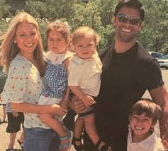 What is the relationship status of kelly ripa? Here S Everything We Know About Kelly Ripa S Shocking Annual Salary