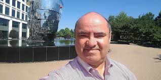 Charlotte tour guide took a winding path