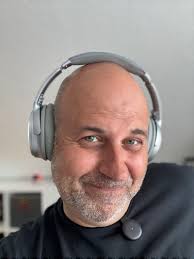 Der ein oder andere von uns fährt ja zur OMR, um alle Tech- und  Marketingtrends am ersten Touchpoint mitzubekommen und FOMO keine Chance zu  lassen. Wenn man sich jetzt im Nachgang die