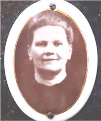 verschijnt tweewekelijks jaarabonnement: € 10,00