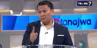 Pada saat itu, asmujiono juga mengumandangkan adzan di puncak gunung everest. Mardhani Nge Hoaks Prabowo Taklukan Everest Faktanya Opini Indonesia Seword