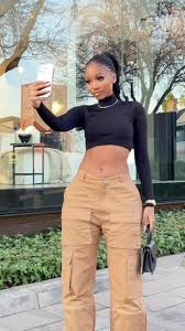 Stylish Ways to Show Off Your Belly Button While Wearing Pants