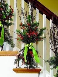 Decoration De Noel A Faire Soi Meme Avec 3 Fois Rien Decoration Noel Maison Decoration Noel Decoration Escalier Noel