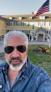 Barry Bourne's Instagram, Twitter & Facebook