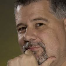 Derek Williamson's Instagram, Twitter & Facebook