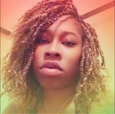 I did not know Hilary Duff had all that back there 👀