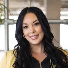 Sarah Nickell's Instagram, Twitter & Facebook