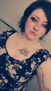 Hi all! I just wanted to introduce myself and share a photo that I took.  Who can make my hair longer ♥️