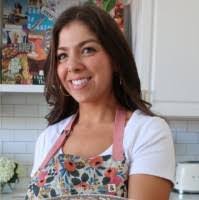 Rosalyn Perry's Instagram, Twitter & Facebook