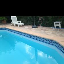 Bandeau En Emaux De Verre Sur La Ligne D Eau De Votre Piscine Alliance Piscines