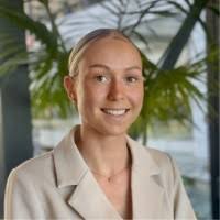 7800+ "Elizabeth To" profiles