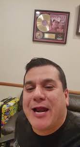 Muy pronto a la venta el corrido "Huarache de tres piquetes" a dueto con mi  compa Daniel Ortiz. También saldrán "El Junior 07" y " El Hr" Este 12 De  Noviembre , Preordena En Tus Plataformas digitales ...