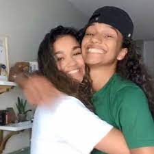 Brent has been on your tv constantly whether you realized it or not. Outer Banks Star Madison Bailey On How She Met Her Girlfriend Mariah Linney It S Very Serious 9celebrity