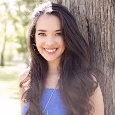 Shelly Denny's Instagram, Twitter & Facebook