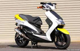 pcxやシグナスxでカスタムを楽しむ原付バイクライフ提案 原付ride シグナス シグナスx スクーター