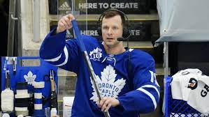 Jason spezza born 13th june 1983, currently him 37. Xg8dgudaduqobm