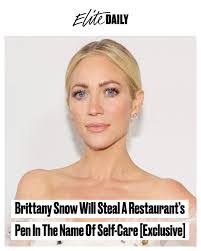 Dana Armstead's Instagram, Twitter & Facebook