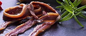 Effectivement l'anchois se fait rare, pour ce qui concerne la maison roque l'approvisionnement est européen (france et espagne, méditerranée et golfe de. L Anchois Specialite De La Peche Catalane Ir Oui Come