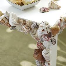 Traditional shell and coral leis How To Decorate With Seashells 49 Inspiring Ideas Digsdigs