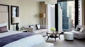 1000 square feet with bright and sunny living room and 10' ceilings. Luxury Hotel Suite With Club Lounge Access The Langham Chicago
