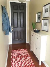 17 Awesome Small Entry Way Apartment Decor Ideas Apartmentgardening Apartmentdecor Apartmenti Diy Entryway Storage Small Apartment Entryway Small Entryways