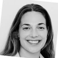 Ariel Watt's Instagram, Twitter & Facebook