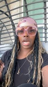 Lea Corbett's Instagram, Twitter & Facebook