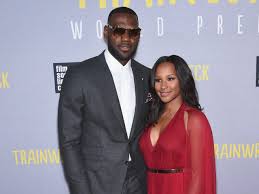 Michael phelps ist der am meisten dekorierte olympische athlet in der geschichte und hat insgesamt 28 olympische medaillen (23 davon gold) er wird von vielen als der größte schwimmer aller zeiten … Emmett Knowlton Autor Bei Business Insider Alle Artikel