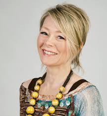 Deana Wood's Instagram, Twitter & Facebook