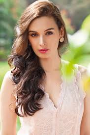 Evelyn sharma age & biography: Evelyn Sharma Affairs Today Updates Family Details Biodata Newlook Wiki Go Profile All Celeb Profiles Tollywood Bollywood Kollywood Hollywood Go Profiles