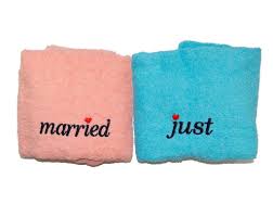 Check spelling or type a new query. 15 Hadiah Asli Untuk Pasangan Pengantin Penilaian 2019