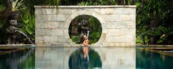 The hotel has welcomed kings and queens, presidents and other dignitaries over the years. Hotel Nusa Dua Beach Hotel Spa In Sudbali Tourasia Reise Angebot