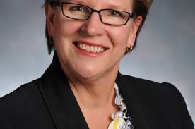 Will Happy Hour Drink Specials Return to Illinois?