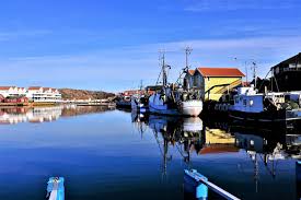 Discover the best of kungshamn so you can plan your trip right. Visit Smogen Veckotema Kungshamn Kungshamn Ar Sveriges Huvudstad For Sill Kaviar Samt Fiskberedningsindustrin De Flesta Kanner Till Kalles Kaviar Och Abbas Sill Som Bland Annat Tillverkas Har Fa Platser Langs